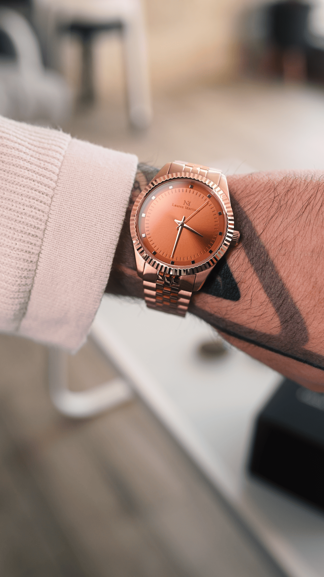 Watch 1 Rose.00_00_14_02.Still004